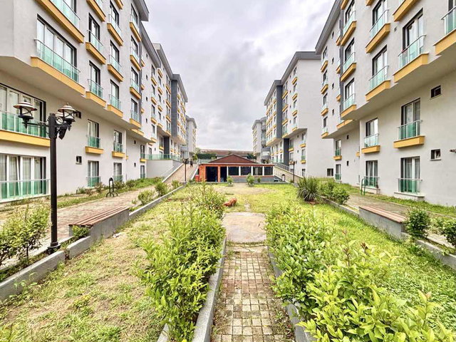 TUZLA ORHANLI’DA FİYAKA 3 SİTESİNDE KİRALIK 2+1 DAİRE