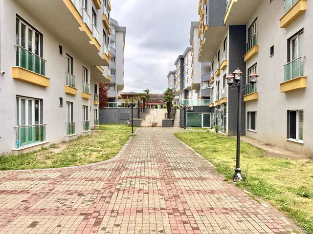 TUZLA ORHANLI’DA FİYAKA 3 SİTESİNDE KİRALIK 2+1 DAİRE