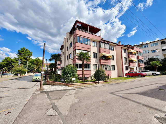 KOCAEIL GÖLCÜK YÜZBAŞILAR AYTEPE SITESINDE SATILIK 4+1 EĞIMSIZ VE TERASLI ÇATI DUBLEKS