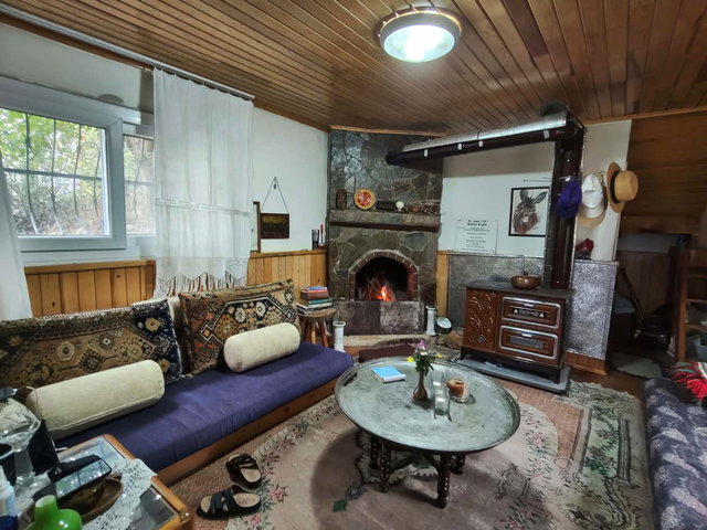 REMAX TOROS'TAN ERDEMLİ SORGUN’DA 2 KATLI, EŞYALI 2+1 MÜSTAKİL EV