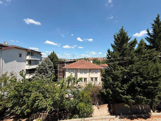 RE/MAX MYRADAN KİRALIK GENİŞ KULANIŞLI 2+1 ARAKAT DAİRE