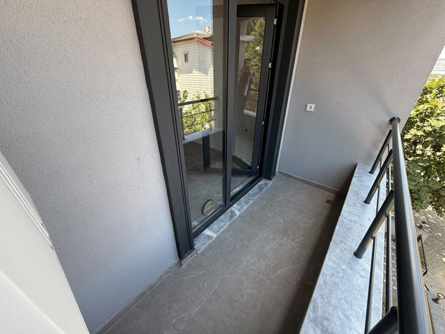 RE/MAX MYRADAN KİRALIK GENİŞ KULANIŞLI 2+1 ARAKAT DAİRE