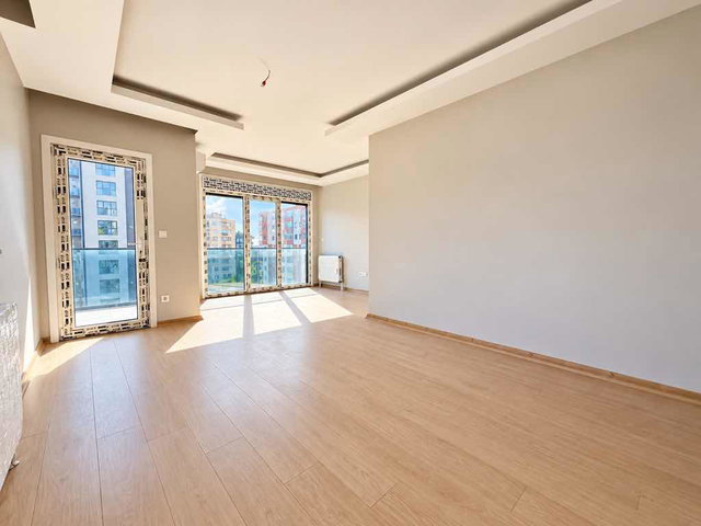 İÇERENKÖY’DE SATILIK 3+1 SIFIR DAİRE.