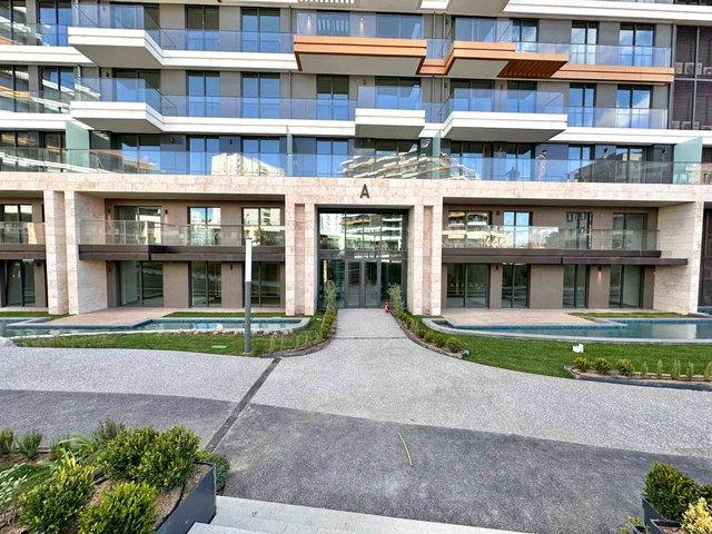 VSANCAKTEPE MERKEZ SITESINDE KIRALIK 2+1 BALKONLU DAIRE
