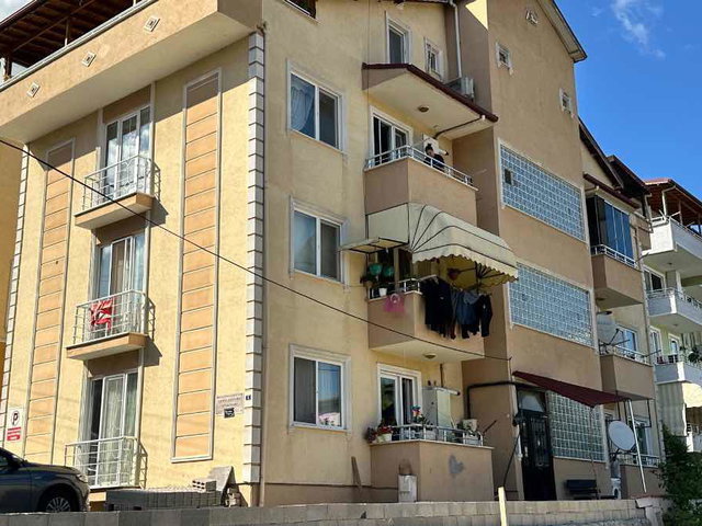 İZMIT YEŞILOVA ŞEHIR HASTAHANESI KARŞINDA GENIŞ 4+1 ÇATI DUBLEKS