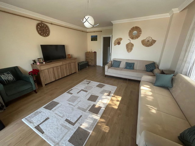 RE/MAX ŞEHİR'DEN ESENKÖY'DE DENİZ MANZARALI SATILIK DAİRE