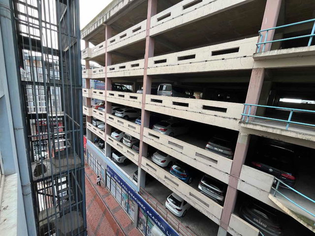 YÜRÜYÜŞ YOLU ÜZERİNDE 4 BÖLMELİ HEM OFİS HEM EV SATILIK MÜLK