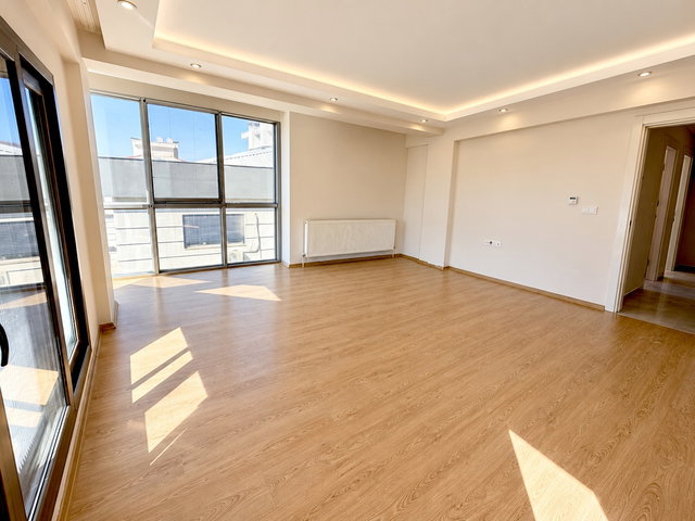 BALATÇIK’TA SİTE İÇİNDE GENİŞ 2+1 KİRALIK DAİRE