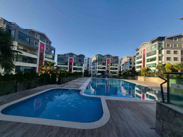 REMAX ADVANTAGE  KİRALIK  30 AĞUSTOS ZAFER/ ÇAMLIK PARK EVLERİ 3+1 GENİŞ AİRE
