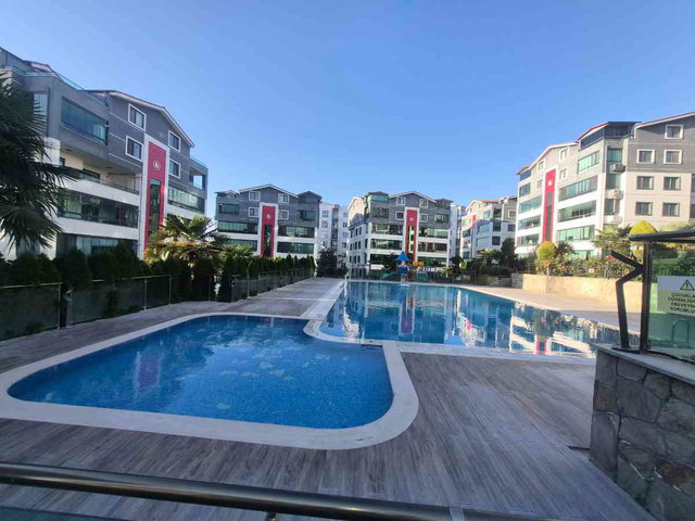 REMAX ADVANTAGE  KİRALIK  30 AĞUSTOS ZAFER/ ÇAMLIK PARK EVLERİ 3+1 GENİŞ AİRE