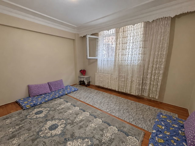 REMAX BİLGİNER'DEN ESENYURT FATİH MH. 90M2 KİRACILI 2+1 SATILIK