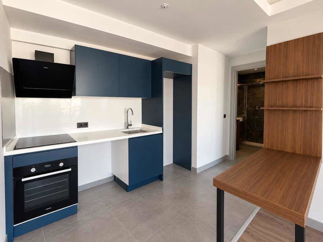 BORNOVA’DA 15. KAT 2+1 KİRALIK DAİRE | 2025 YAPIM, BALKONLU, VRV ISITMA