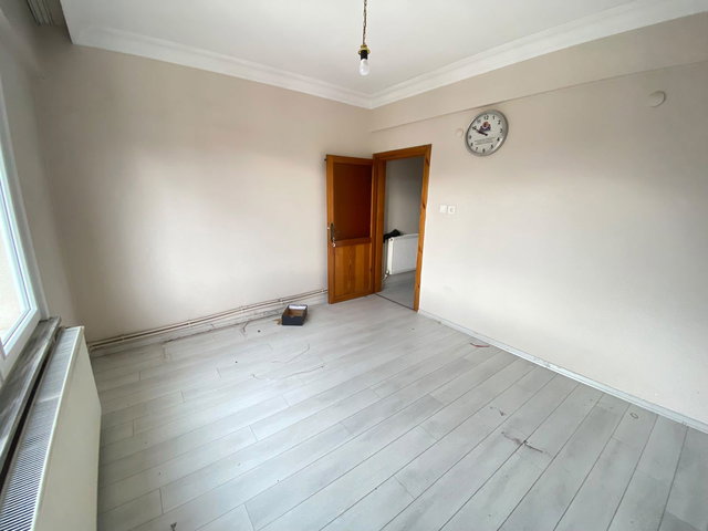 TUZLA AYDINTEPE CADDE ÜZERI 2+1 BALKONLU KIRALIK DAIRE