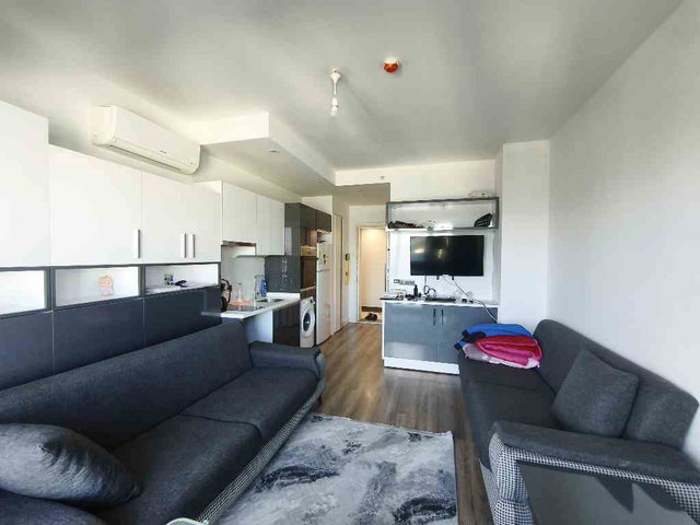 REMAX PRO ESRA ÖZKAN'DAN KARAT 34 SİTESİNDE 1+0