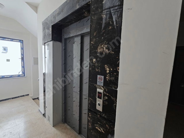 REMAX MYRADAN ASANSÖRLÜ İSKANLI TAM YATIRIM FIRSATI 1+1 DAİRE