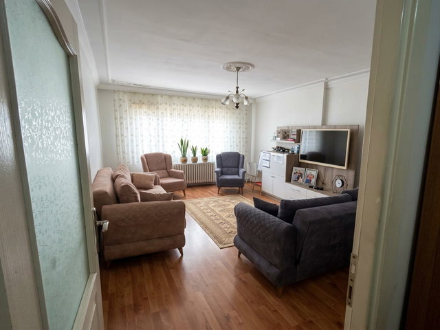 ATAŞEHIR ACARLAR SITESINDE 2+1 SATILIK DAIRE