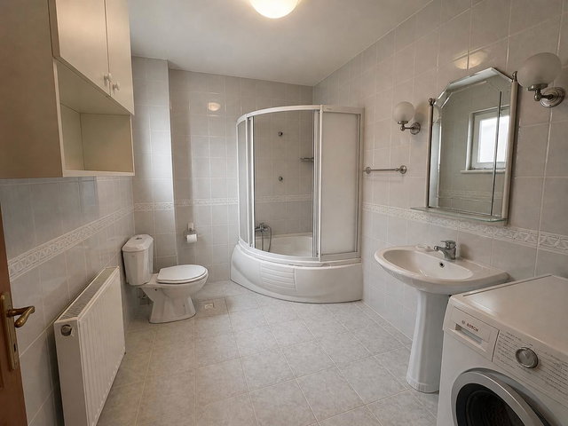 GÖLCÜK YAZLIKTA SATILIK TRİPLEX MÜSTAKİL EV + 1108 M2 ARSA
