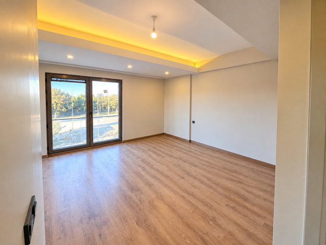 RE/MAX LAND’DEN ÇERKEZKÖY’DE HIZLI TREN YANI SIFIR 1+1 REZİDANS DAİRE