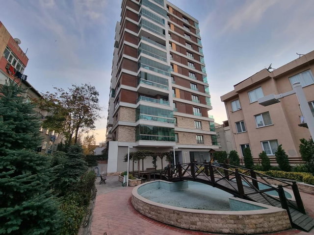 REVOIST GÜNEŞLI EVLERINDE HAVUZLU,SAUNALI,SATILK 3+1 143M2DAIRE