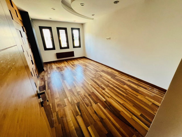 ÇANKAYA KUŞKONDU SOKAK TA KİRALIK 5+1 KONUT VE OFİSE UYGUN DAİRE