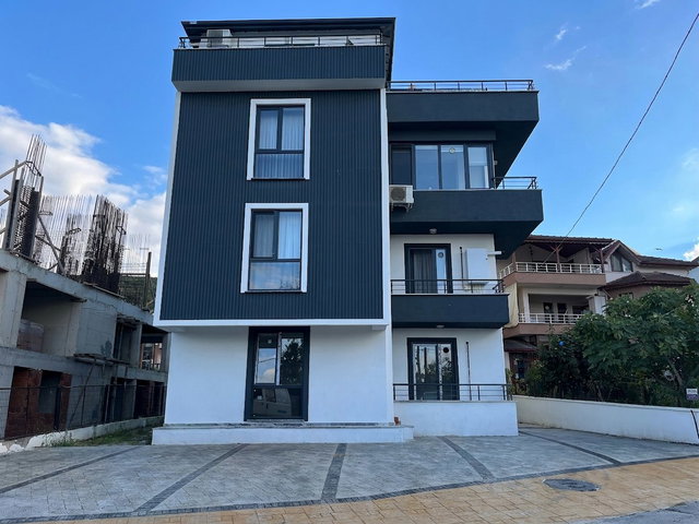 REMAXÇAKRA ÖMER ONAYCI'DAN YAZLIK MERKEZ'DE SIFIR 2+1 DÜZ DAIRE