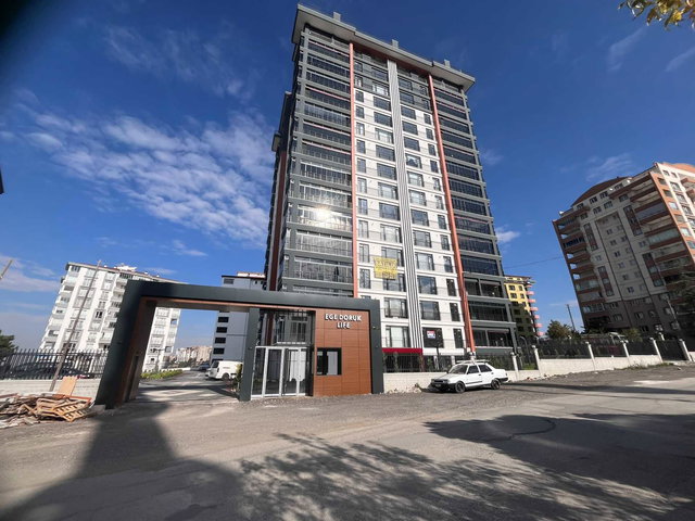 EGE MAHALLESİ'NDE | SIFIR BİNADA | KİRALIK 2+1 DAİRE