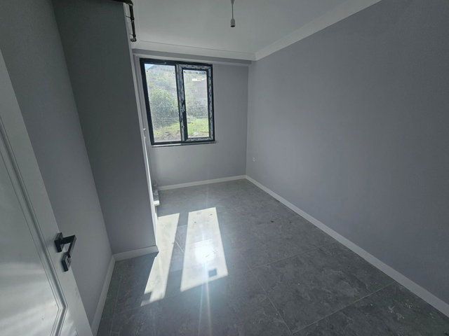 RE/MAX MYRA'DAN BAHÇE KULLANIMLI SATILIK 2+1 DAİRE