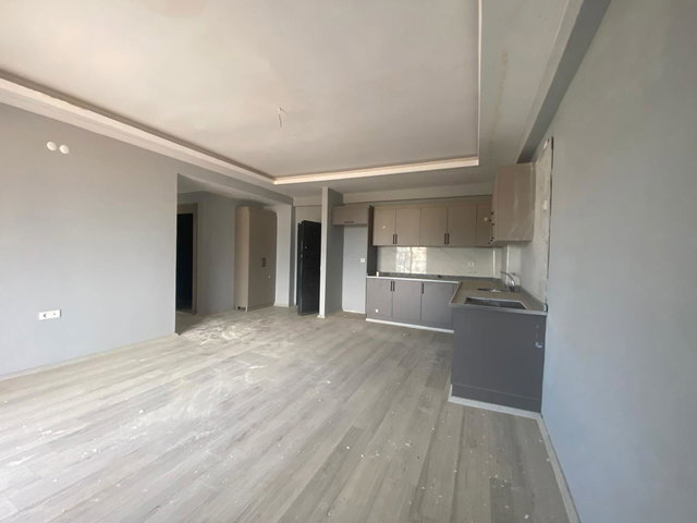 MERSIN YEŞILOVACIK DA SATILIK 2+1  DAIRE