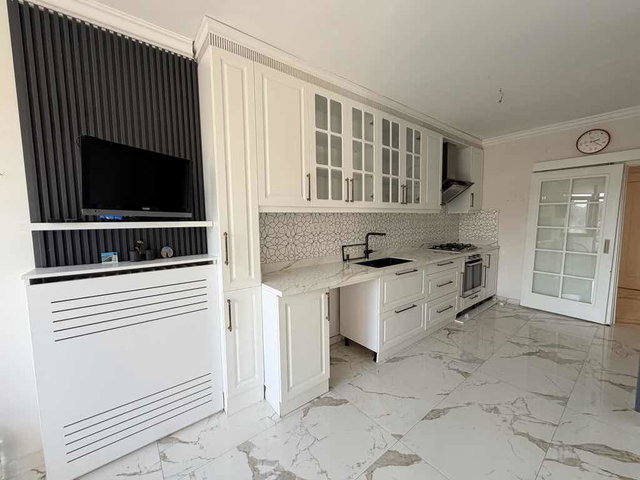 ORAN,TRT KARŞISI YENİLENMİŞ 160 M² KİRALIK 3+1 DAİRE