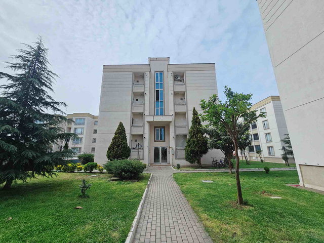 REMAX MYRADAN KREDİYE UYGUN GÖLCÜK KAVANYUM SİTESİ 2+1 DAİRE