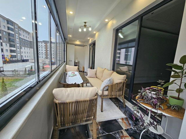 REMAX ARTIS'TEN KOMBINA'DA SATILIK 4+1 DAIRE