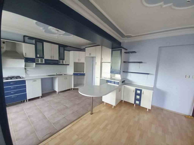 REMAX LAND MUHİTTİN MAHALLESİ'NDE KİRALIK 2+1 DAİRE