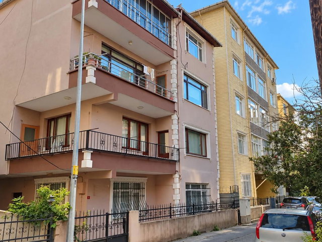 ÜSKÜDAR ÇENGELKÖY ’ÜN KALBİNDE SAHİLE YAKIN FERAH KİRALIK 3+1 DAİRE