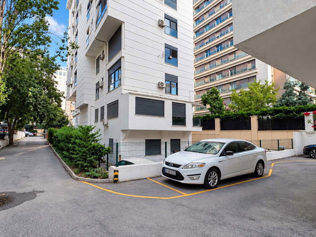 TAŞMEKTEP SOKAKTA KORU VE HAVUZ CEPHELI | SATILIK 3+1 DAIRE