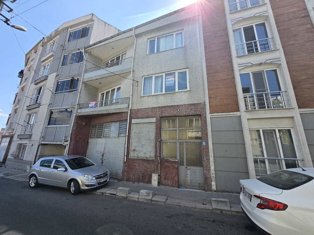 REMAX LAND DEN CADDE ÜSTÜ SATILIK GENİŞ 3+1