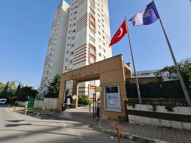 SELECTİVE KARTAL EVLERİ DENİZ MANZARALI BALKONLU KİRALIK 1+1