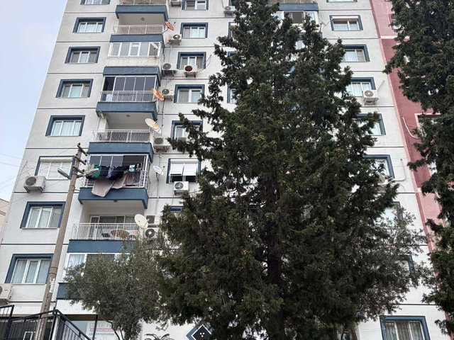 ÇİĞLİ KÜÇÜK ÇİĞLİ’DE DOĞU-BATI CEPHELİ, EŞYALI 3+1 | BALKONLU | KREDİYE UYGUN