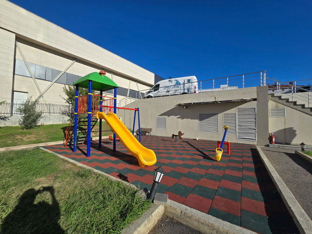 PENDİK PANORAMA PAVLİ SİTESİNDE DENİZ MANZARALI KİRALIK 2+1 DAİRE