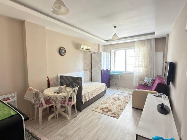 MEVLANA MAHALLESINDE MERKEZI KONUMDA EŞYALI KIRALIK 1+0