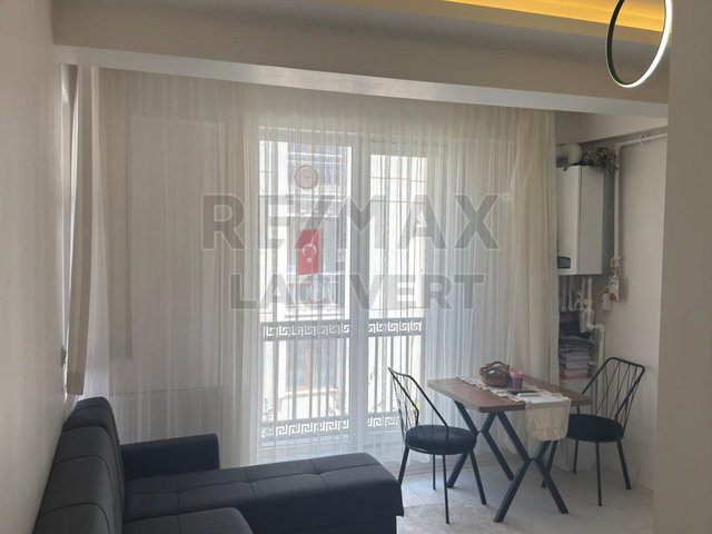 REMAXLACİVERT'TEN DADAŞKENT'TE EŞYALI SATILIK 1+1 DAİRE