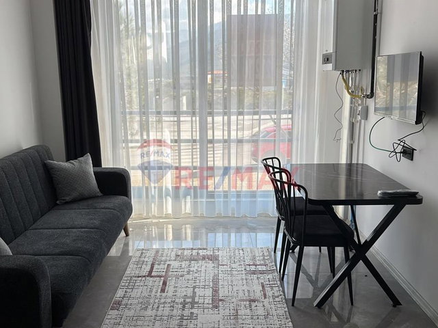 REMAX MODEL DEN SERVERGAZİ HASTANESİNE YAKIN 1+1 KİRACILI SATILIK APARTLAR
