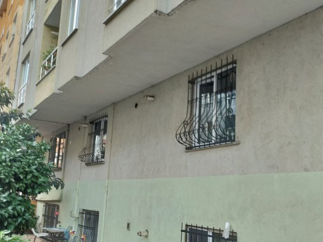 REMAX SARAYDAN ÇEKMEKÖY HAMİDİYE'DE YENİLENMİŞ 2+1 YÜKSEK GİRİŞ MASRAFSIZ KİRALIK DAİRE