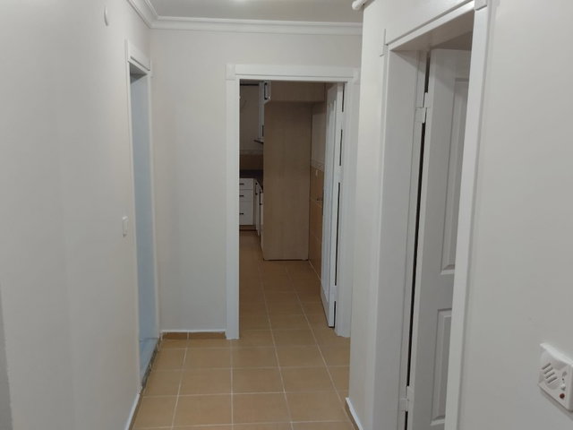 REMAX SARAYDAN ÇEKMEKÖY HAMİDİYE'DE YENİLENMİŞ 2+1 YÜKSEK GİRİŞ MASRAFSIZ KİRALIK DAİRE