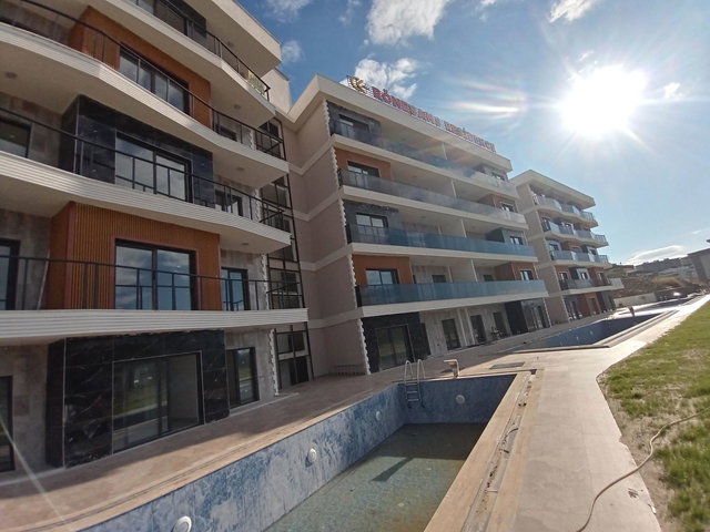 RÖNESANS RESIDENCE'DA SIFIR OTURMAYA HAZIR KIRALIK 2+1 DAIRE
