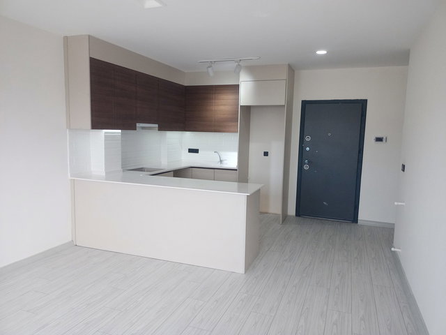 RÖNESANS RESIDENCE'DA SIFIR OTURMAYA HAZIR KIRALIK 2+1 DAIRE