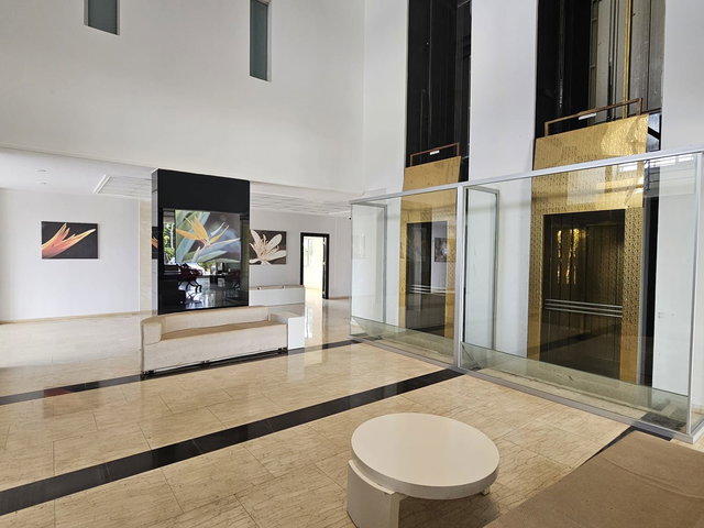 REMAX PALM'DEN FUATMOREL MAH. LEMONTRİ SİT.'DE PRESTİJLİ 4+1