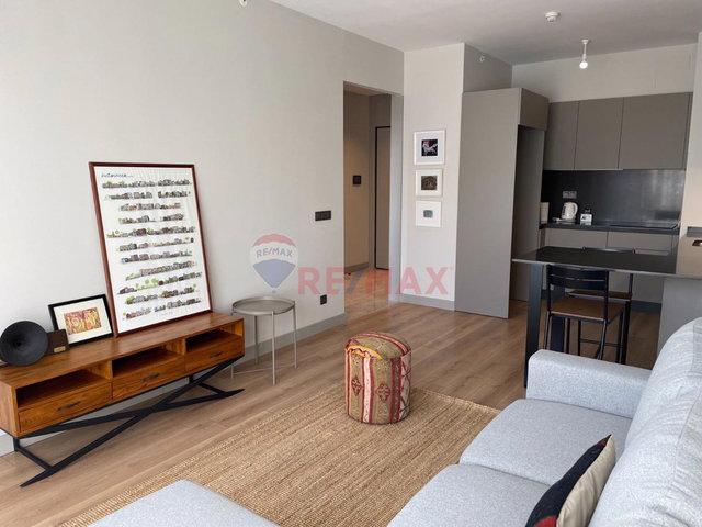MALTEPE ZÜMRÜTEVLER’DE SIFIR BİNADA EŞYALI 1+1 KİRALIK DAİRE | SİTE İÇİ, BALKONLU
