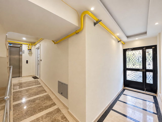 REMAX PALM'DEN BAHÇELİEVLERDE TOROS ÜNİ.'YE 2DK SATILIK 2+1