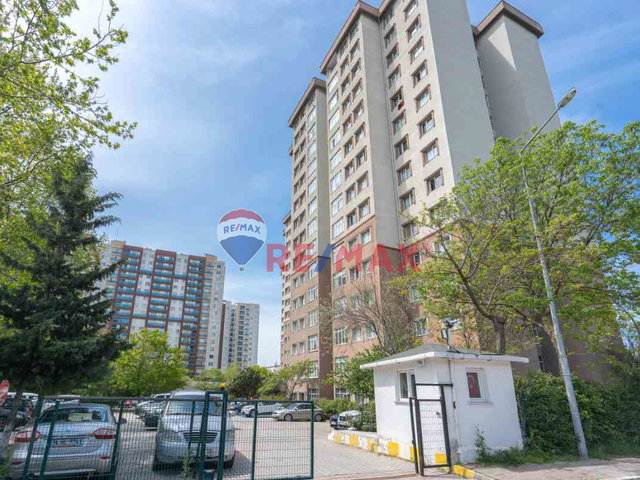 REMAX GELİŞİMDEN YILMAZ KONUTLARI SİTESİNDE 3+1 EŞYALI DAİRE