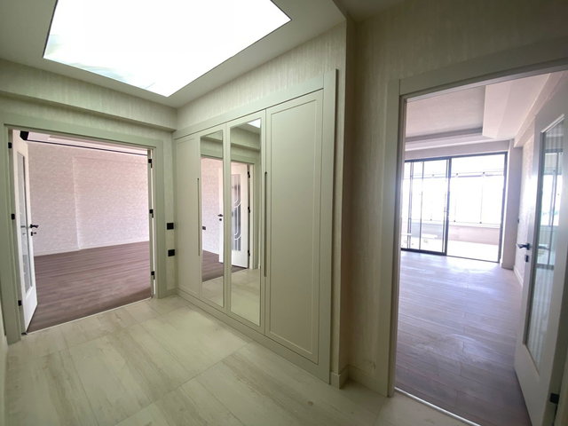 REMAX POINT'TEN GAZZE CADDESİ BİLGEHAN SİTESİ'NDE KİRALIK 4+1